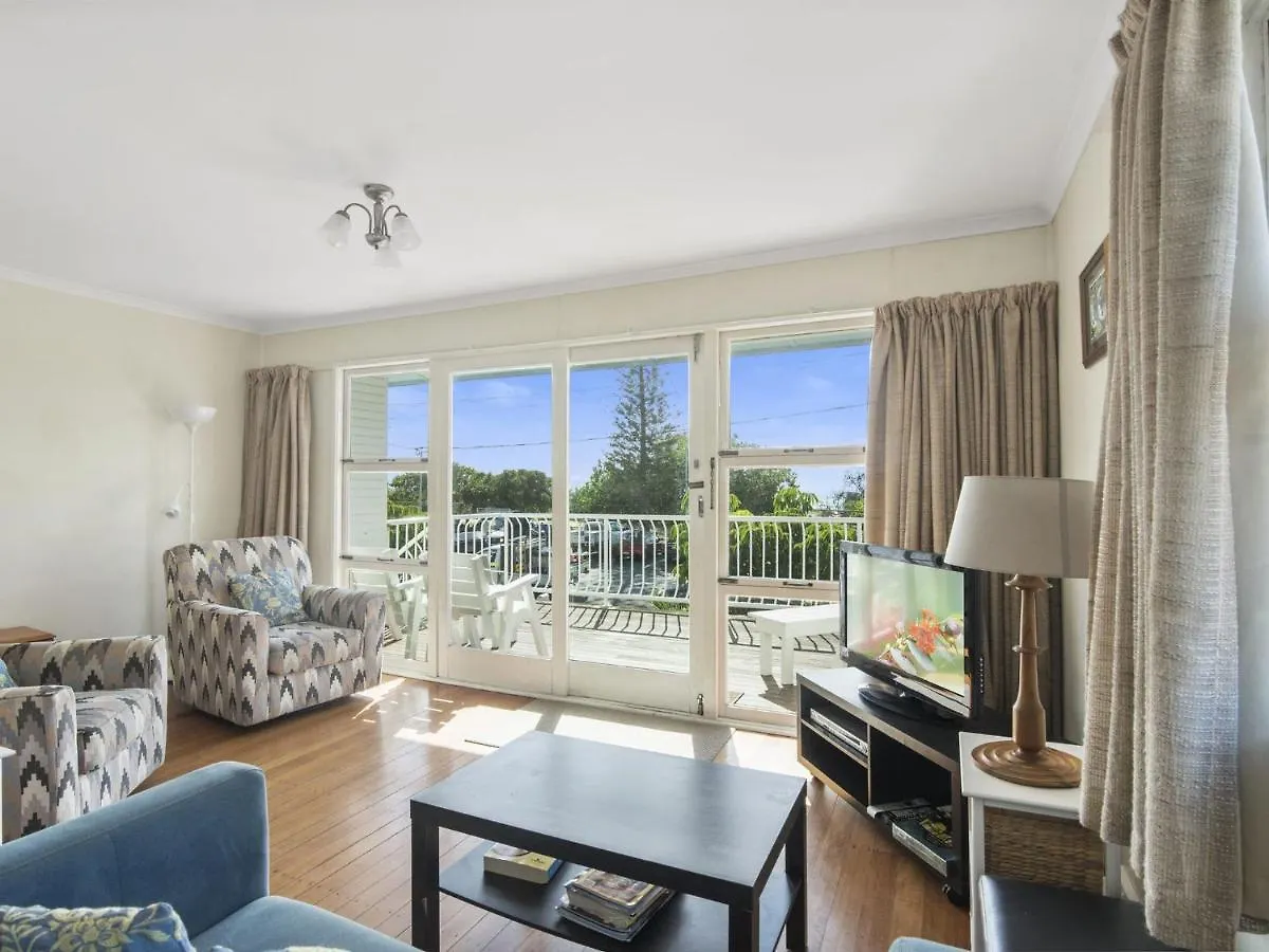Lydstep Bilinga Villa Gold Coast